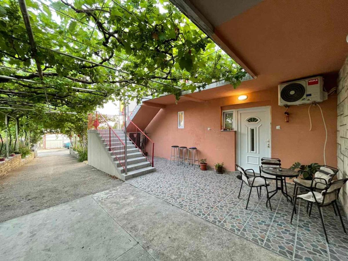 Apartmani Miro Trebinje Zewnętrze zdjęcie